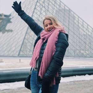 Meet your Posher, Holly